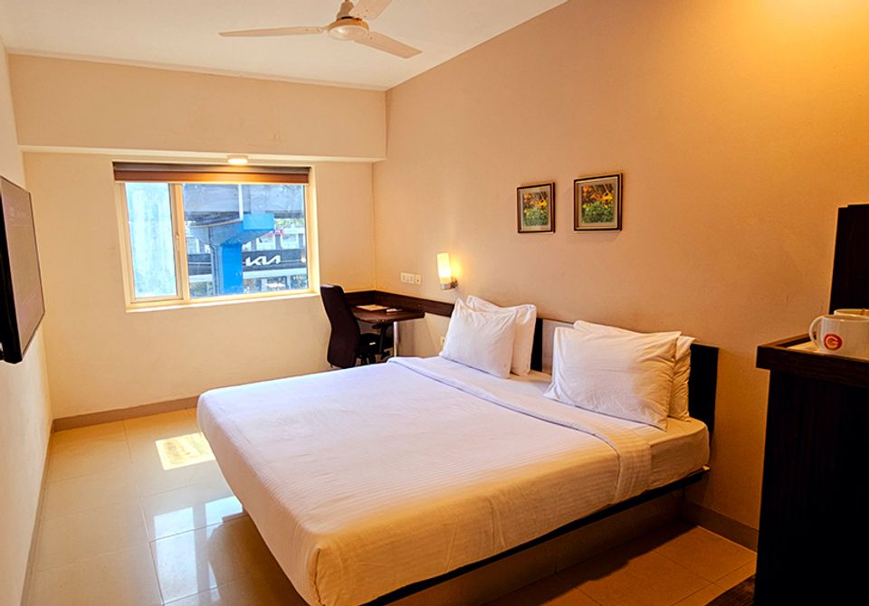 hotel-room-image