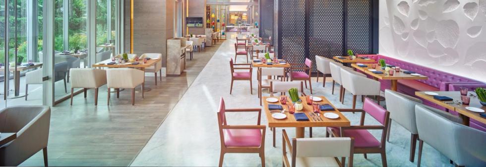 Mynt - Bengali Global Cuisine Restaurant at Vivanta Kolkata