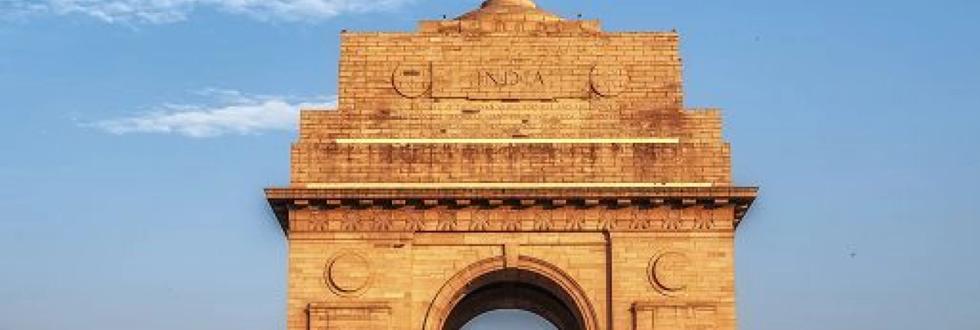 Famous Tourist Places India Gate