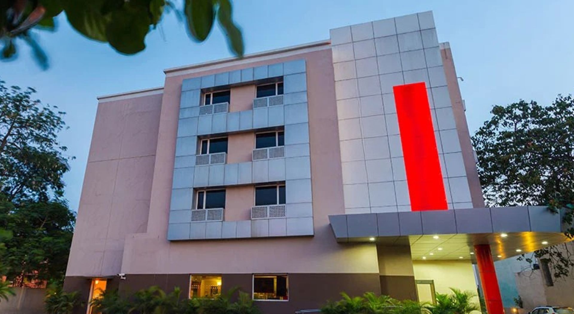 Ginger Hotel Pondicherry exterior