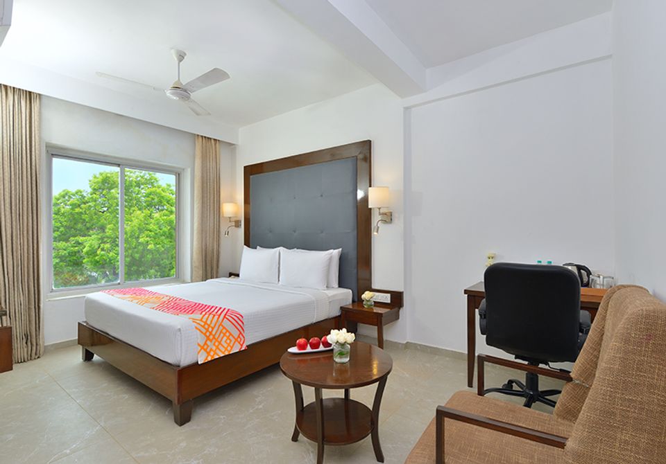hotel-room-image