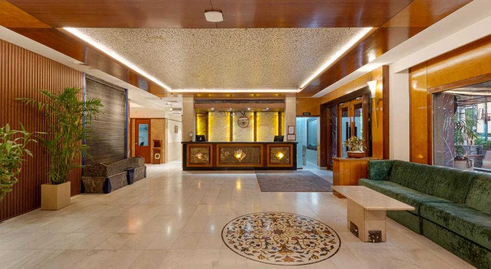 hotel-room-image