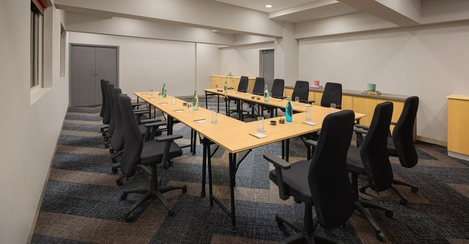 Ginger Ahmedabad Vastrapur Conference Rooms