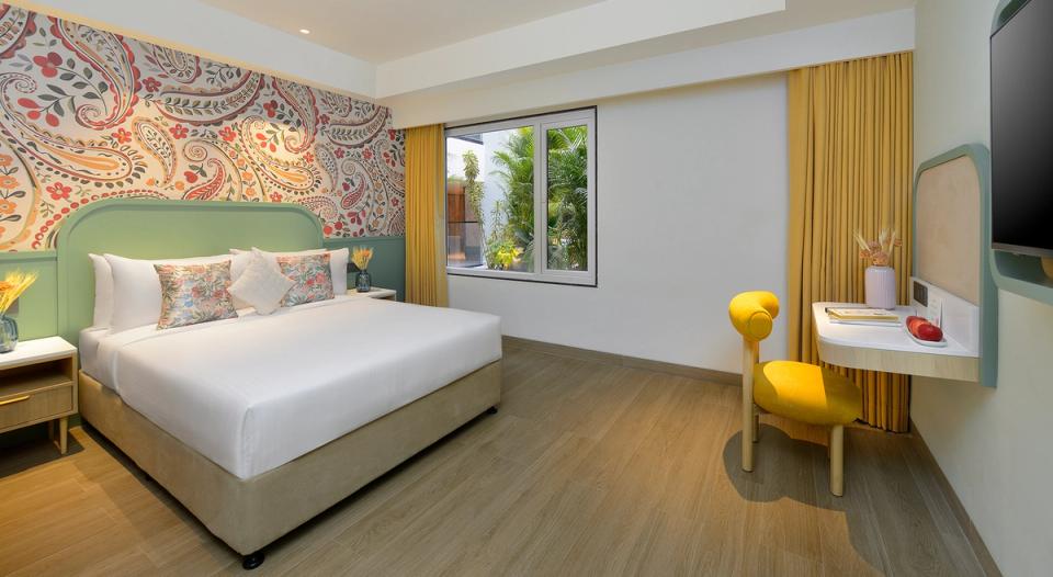 hotel-room-image