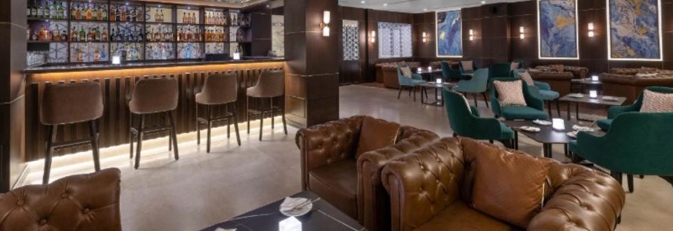 Luxury Hotel Bar Dining Area at Vivanta Jamshedpur