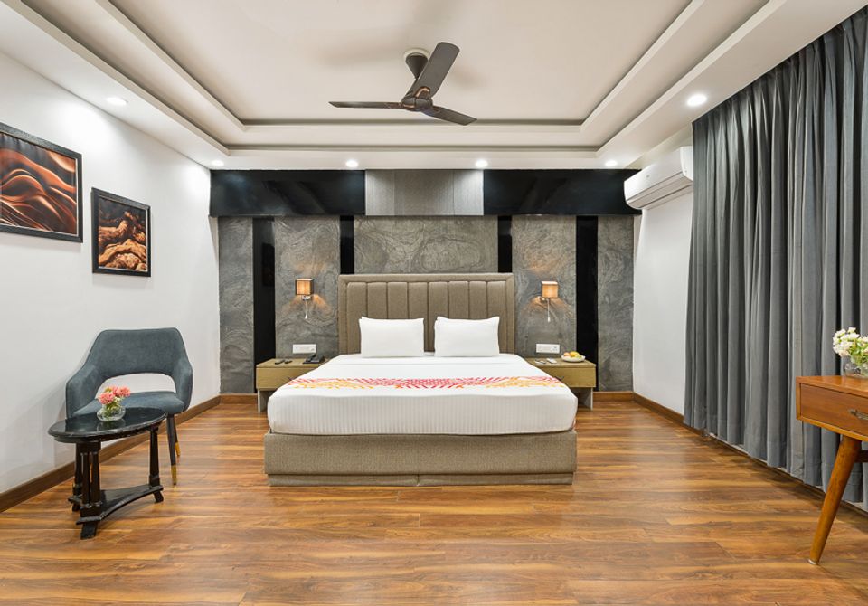 hotel-room-image