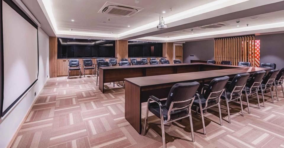 Ginger Bharuch Meeting Rooms