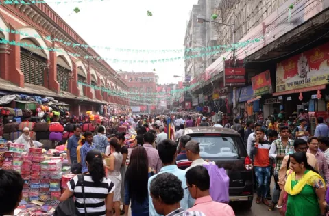 Famous Places In Kolkata - New Market, amã Stays & Trails