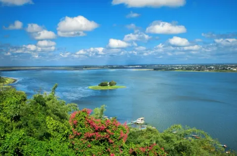 Upper Lake - Bhopal Attractions, amã Stays & Trails