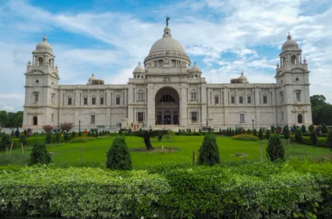 Victoria Memorial - Famous Places In Kolkata, amã Stays & Trails