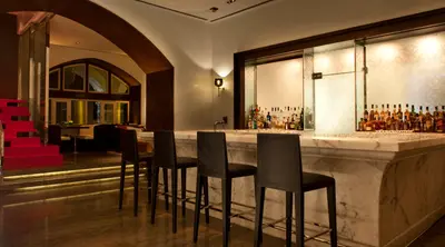 Harbour Bar - Luxury Bar at Taj Mahal Palace, Mumbai