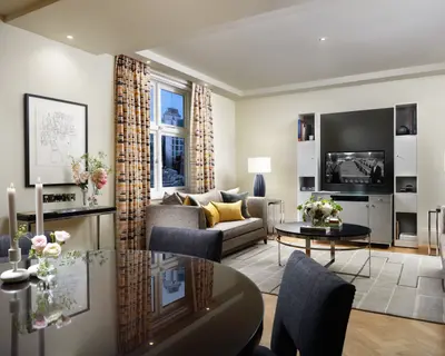 Kings Deluxe Three Bedroom Suite - Taj 51 Buckingham Gate