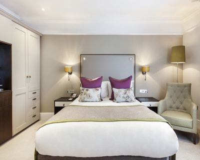 Premium Room - St James' Court, London