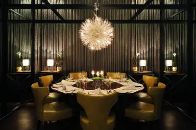 Charming Dining Setting With A Blend Of Luxury - Taj Bengal