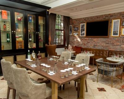 The Whisky Lounge - Luxury Restaurant at Taj Cape Town