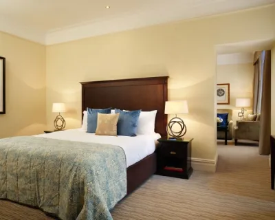 Classic Junior Suite - St James' Court, London