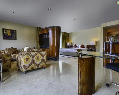 Executive Suite - Luxury Rooms And Suites, Taj Club House, Chennai