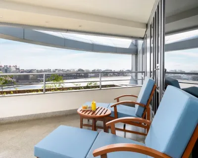 Two Bedroom Apartment Sea View - Taj Wellington Mews, Mumbai