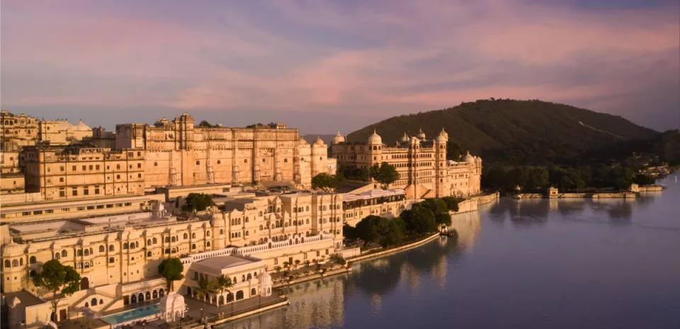 Beautiful Hues of Taj Fateh Prakash Palace, Udaipur - Banner Image