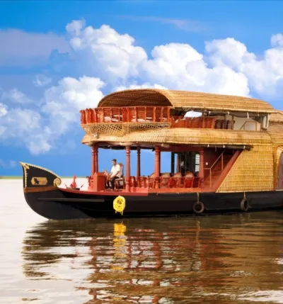  House Boat - Experiences at Taj Kumarakom Resort & Spa