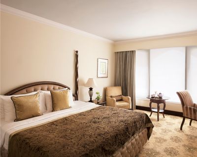 Deluxe Room City View King Bed - Taj Krishna