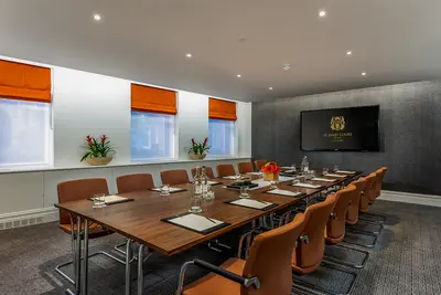 Luxury Meeting Room at St James' Court, London