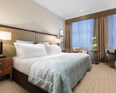 Executive King Room - St James' Court, London