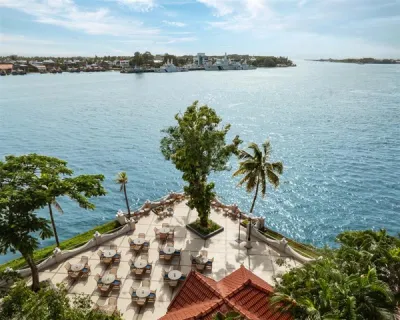 Dolphins Point - Dining at Taj Malabar, Cochin