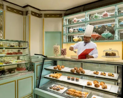  La Patisserie And Deli - Luxury Dining at Taj Bengal, Kolkata