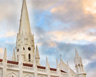 San Thome Cathedral - Attractions And Places to Visit in Chennai 