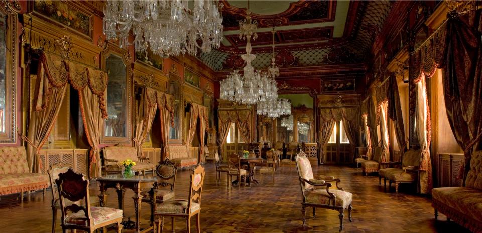 Royal Dining of Taj Falaknuma Palace, Hyderabad - Banner Image