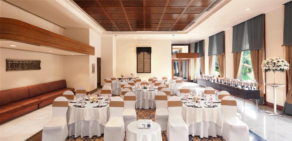 Luxury Dining Space of Taj Krishna, Hyderabad - Banner Image