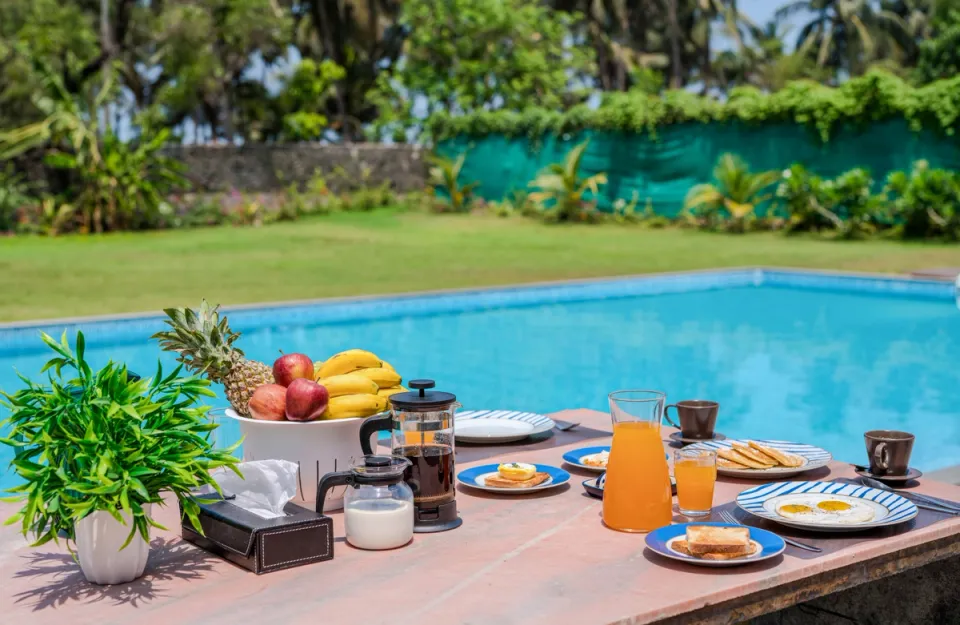 Outdoor Breakfast At Casa Kenzo, Kashid - amã Stays & Trails