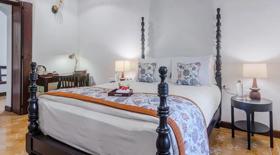 Elegant Bedroom At Palmeira De Saligao - 4 Bedroom Villa in Goa