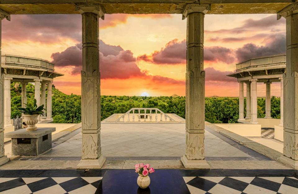 Luxury Outdoor Space at Abhay Manor, Udaipur - amã Stays & Trails 