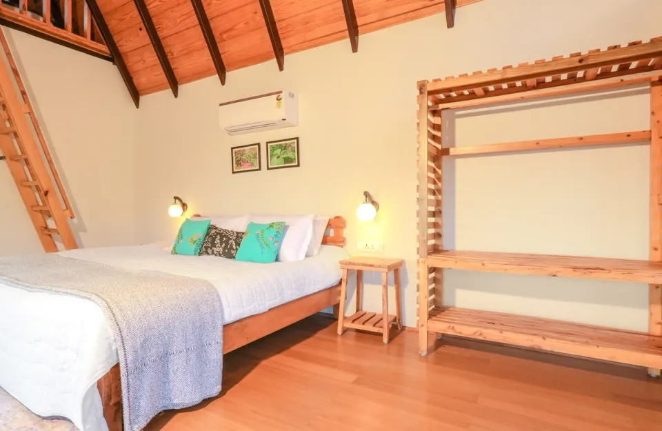 Exquisite Bedroom at Godhuli Padam - Naukuchiatal Luxury Villa