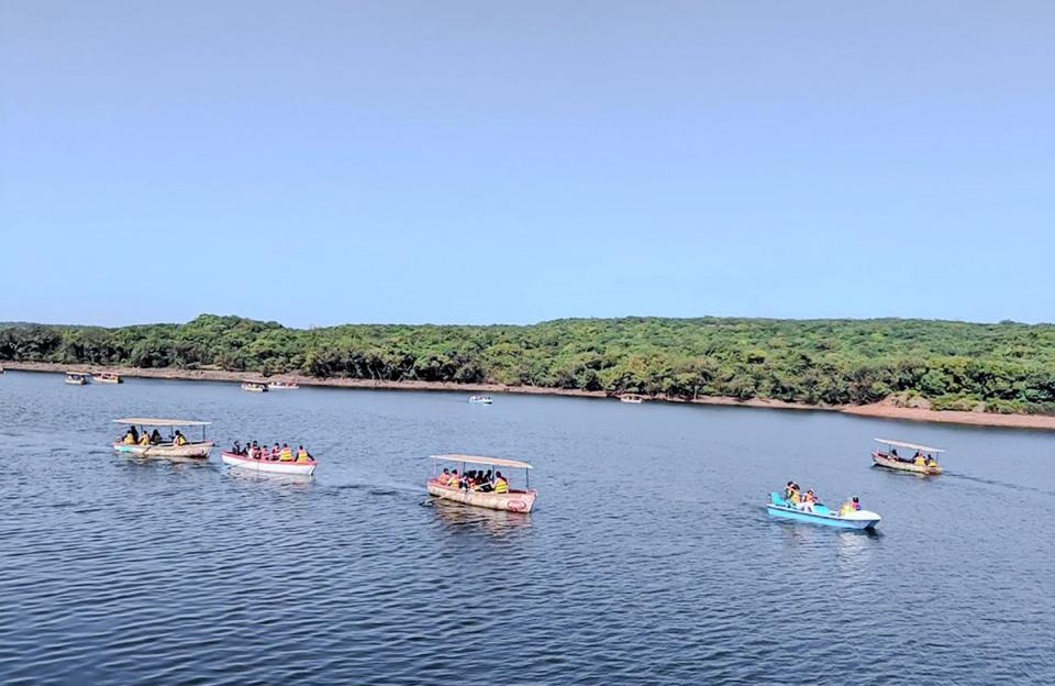 Boating at Venna Lake - Activities To Do in Mahabaleshwar, amã Stays & Trails