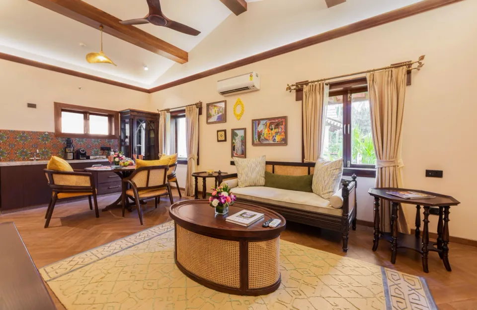 Luxury Living Space At Aguada Solitude Villa - Homestay in Goa