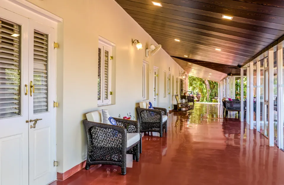 Luxury Corridor of Dingley Dell, Mahabaleshwar - amã Stays & Trails