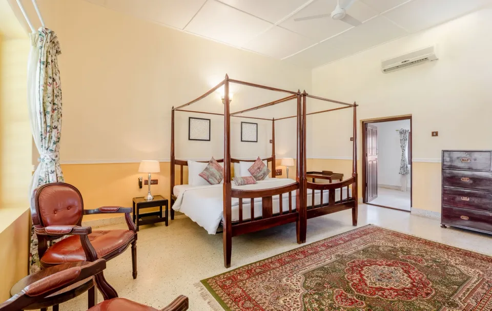 Elegant Bedroom at Woshully Bungalow, Coorg - amã Stays & Trails 