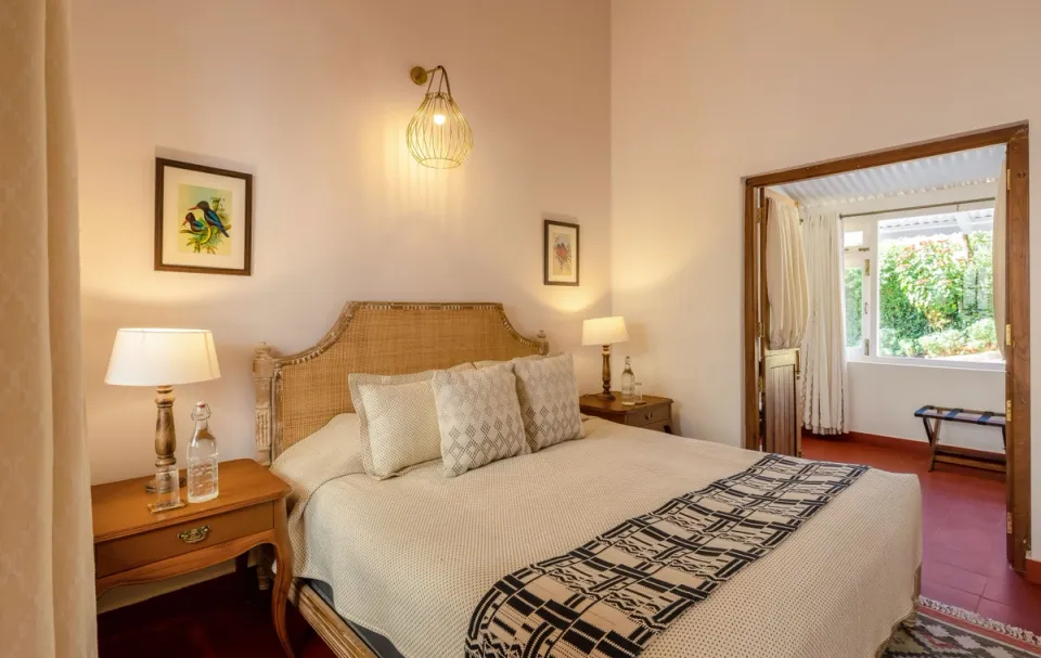 Elegant Bedroom at Aberdeen, Coonoor 