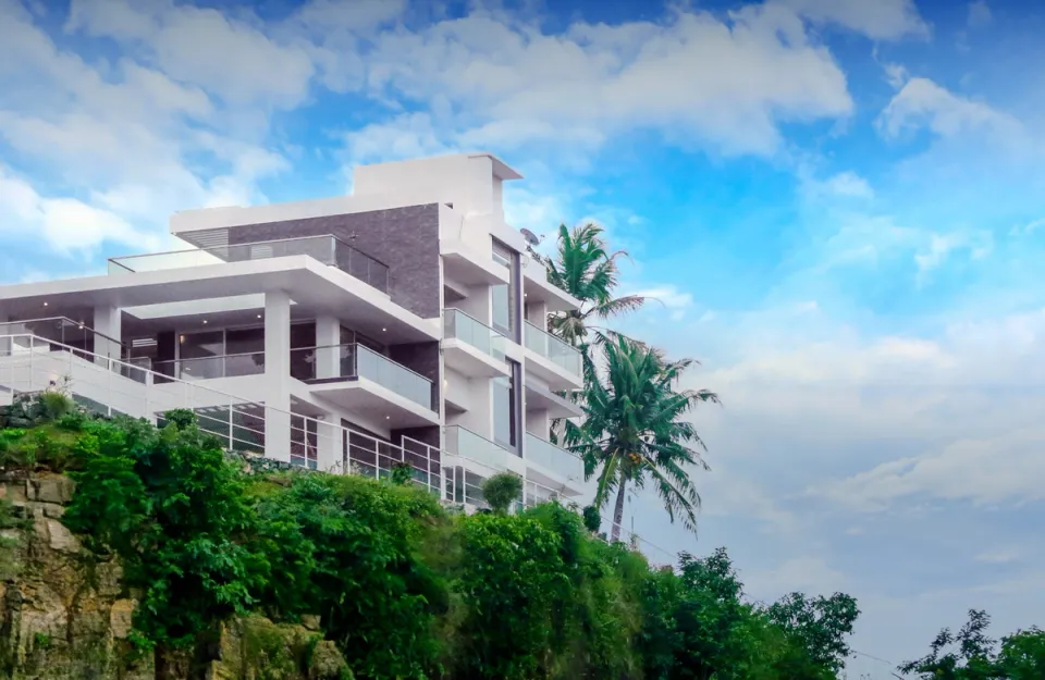 Luxury Villa in Trivandrum - Vintage Halton