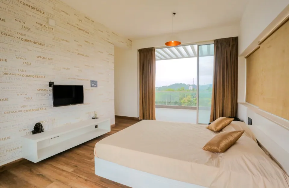 Luxury Bedroom At Vintage Halton - Villa in Trivandrum