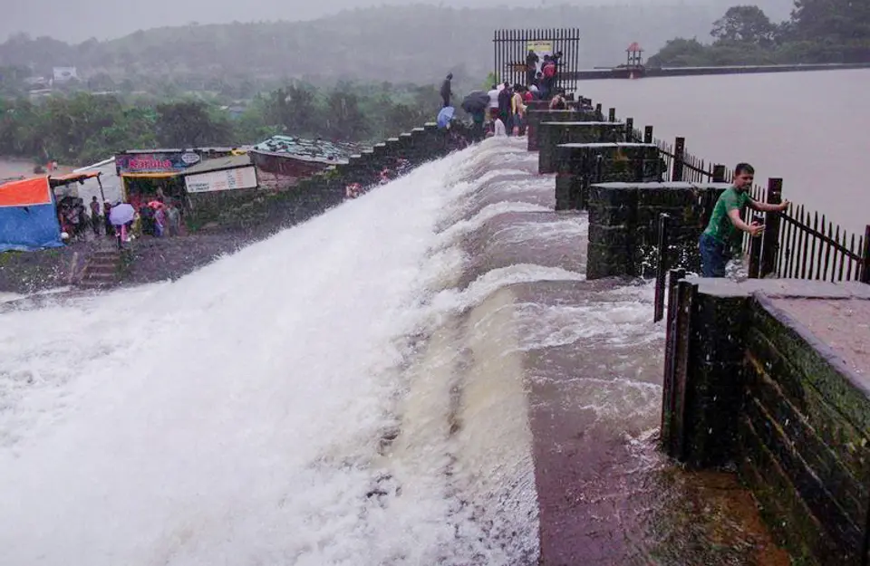 Bushy Dam Excursion - Places To Visit in Lonavala, amã Stays & Trails