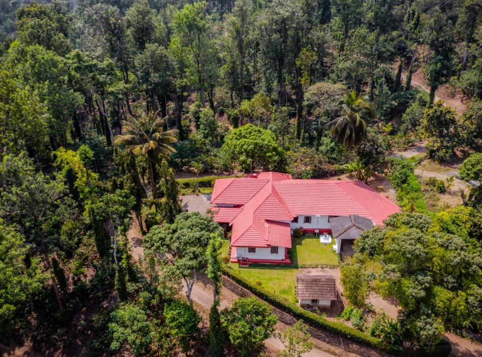 Stay in Coorg - Surgi Bungalow, amã Stays & Trails 