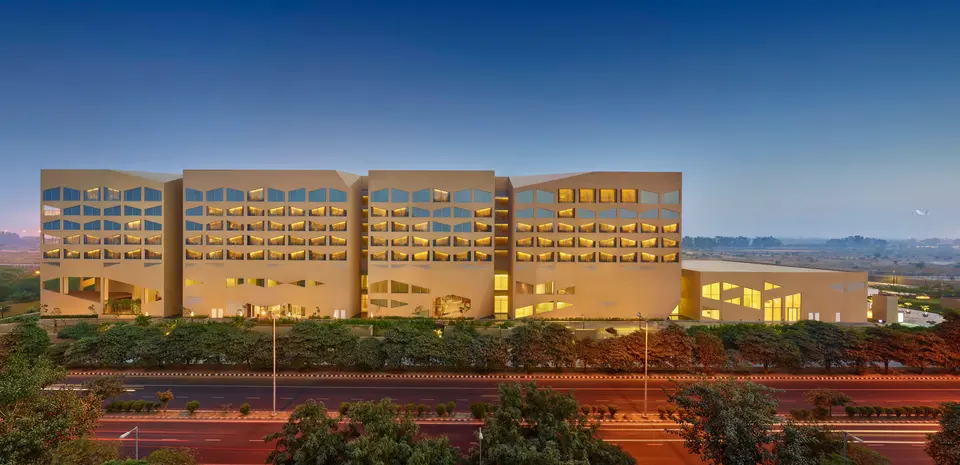 Vivanta New Delhi - 5-Star Hotel In New Delhi