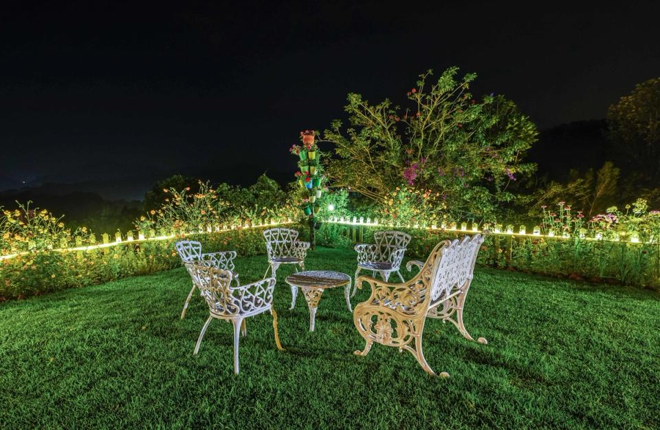 Outdoor Seating Space at Raven's Nest, Kotagiri