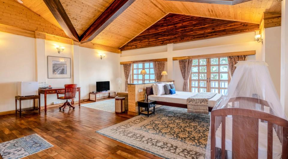 Elegant Bedroom at Makaibari Bungalow, Darjeeling 