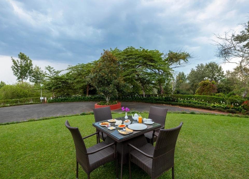 Breakfast By The Lawns - Experiences at Cottabetta Bungalow, Coorg