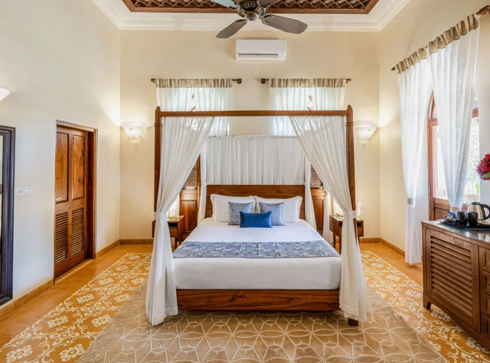 Luxury Bedroom At Villa Siolim, Goa - amã Stays & Trails